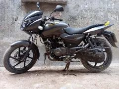 BAJAJ PULSAR 150 NEON